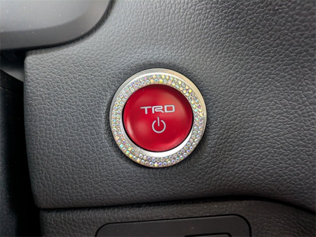 Vehicle image 35 of 36