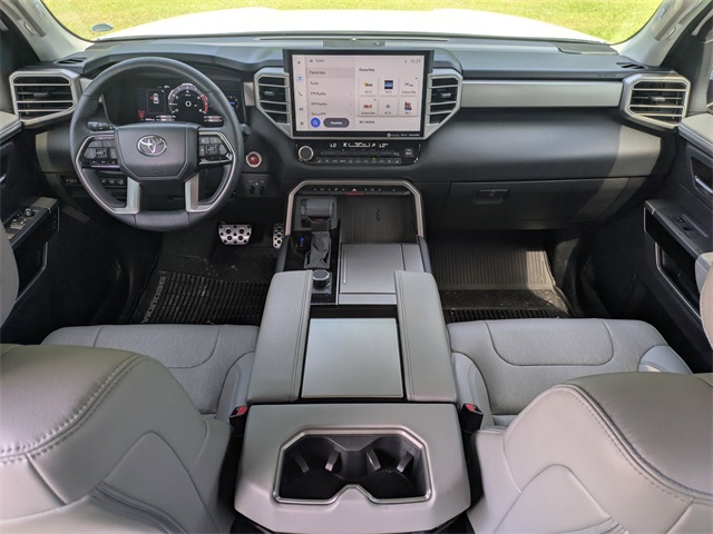 Vehicle image 18 of 36