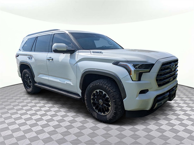Vehicle image 3 of 36