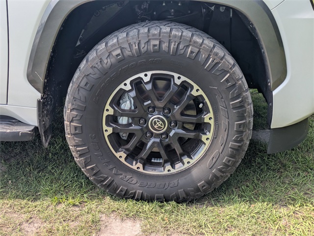 Vehicle image 12 of 36