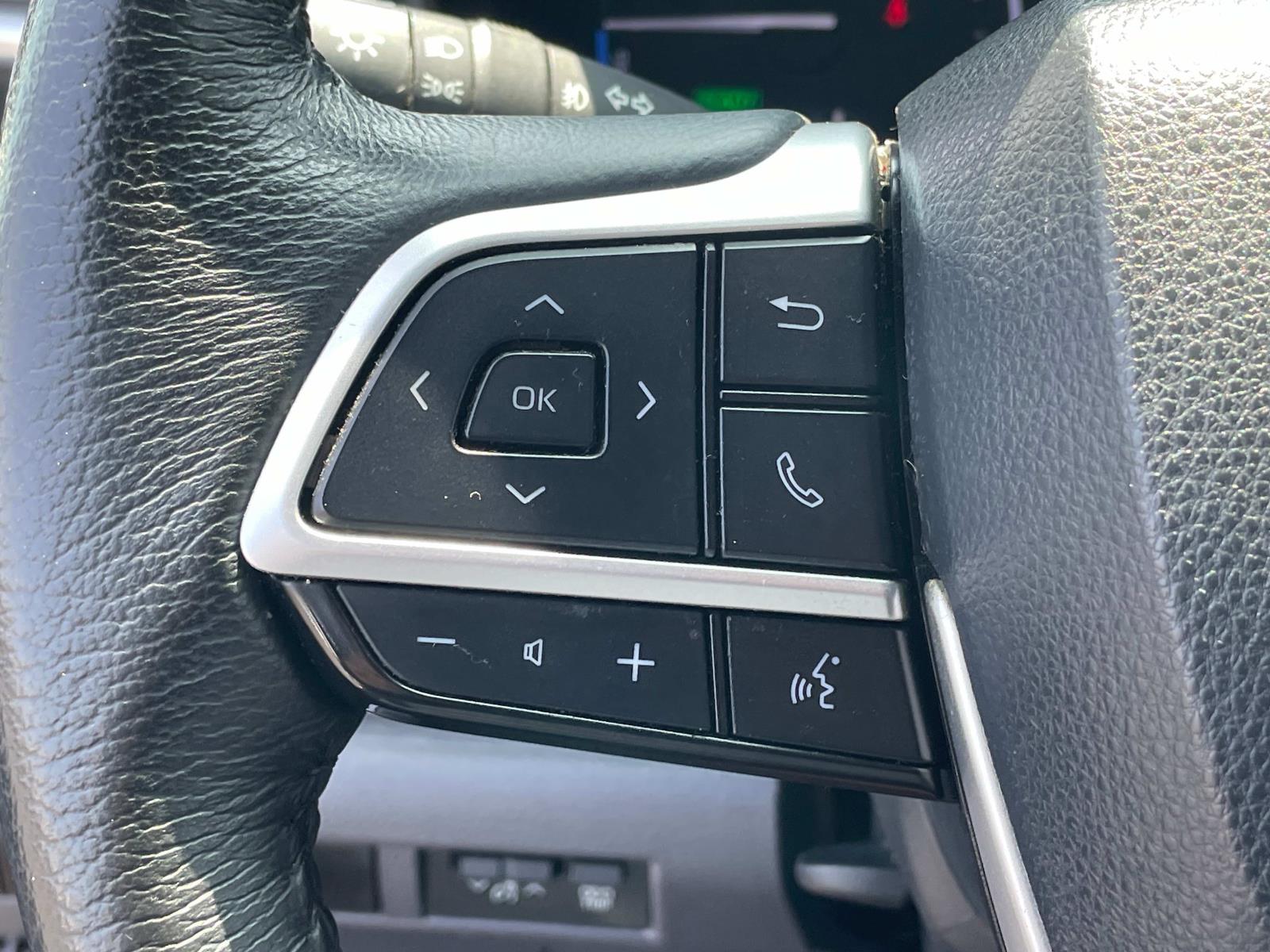 Vehicle image 11 of 30