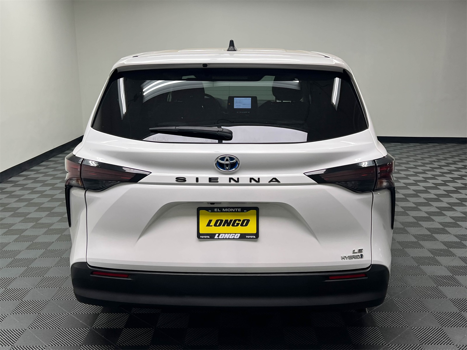 Vehicle image 5 of 27