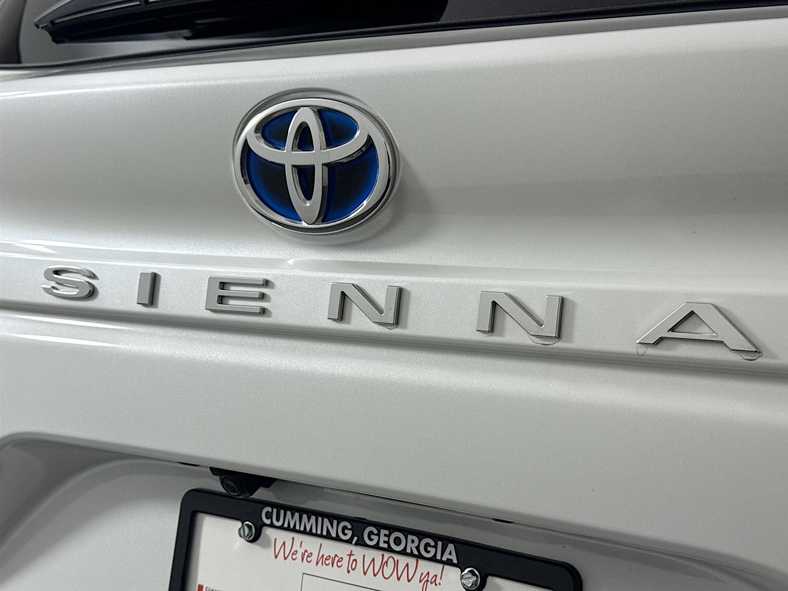 Vehicle image 13 of 54