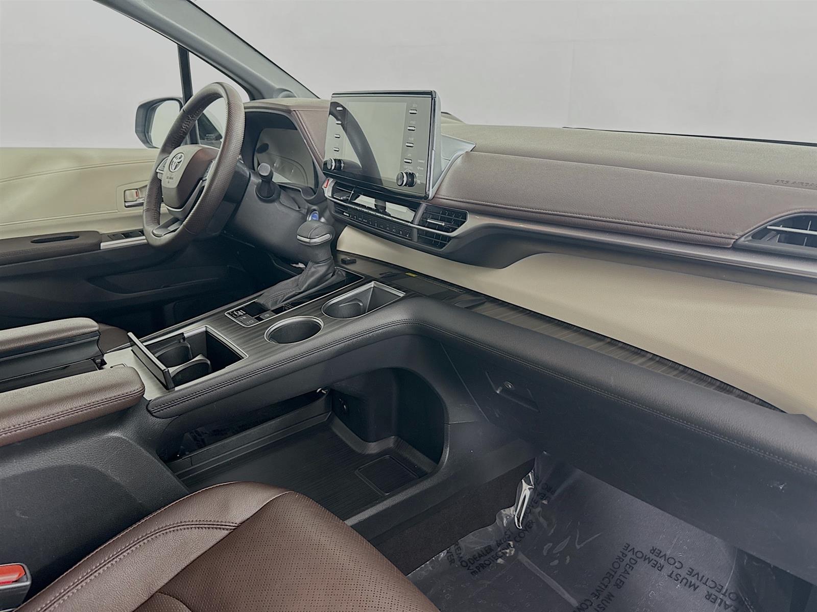 Vehicle image 52 of 54