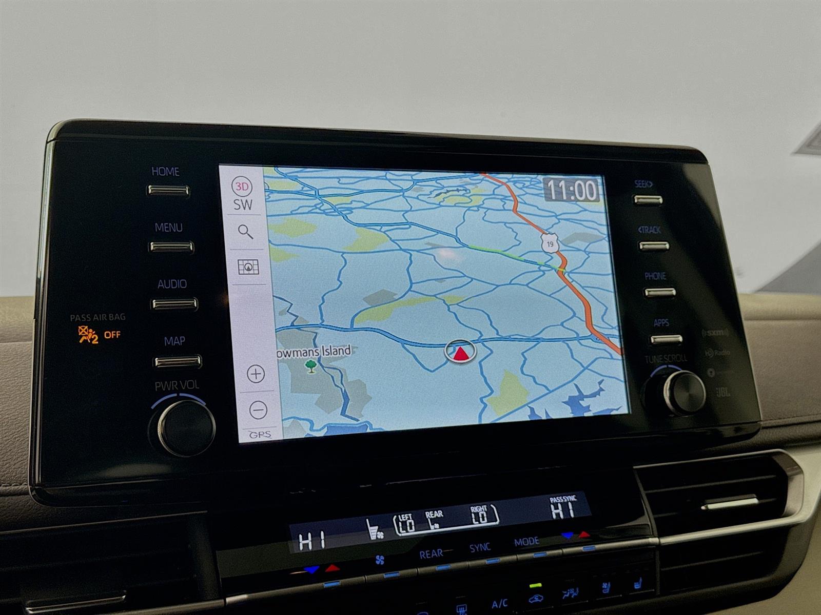 Vehicle image 27 of 54