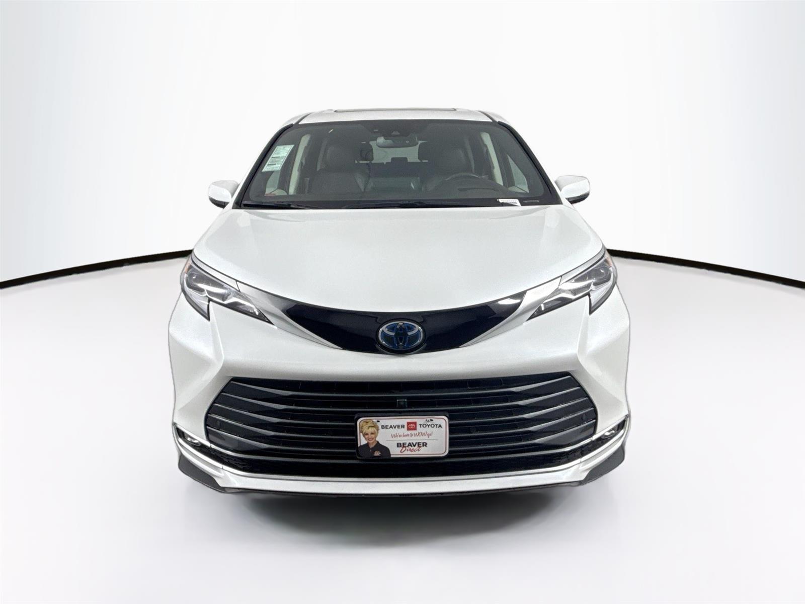 Vehicle image 3 of 54