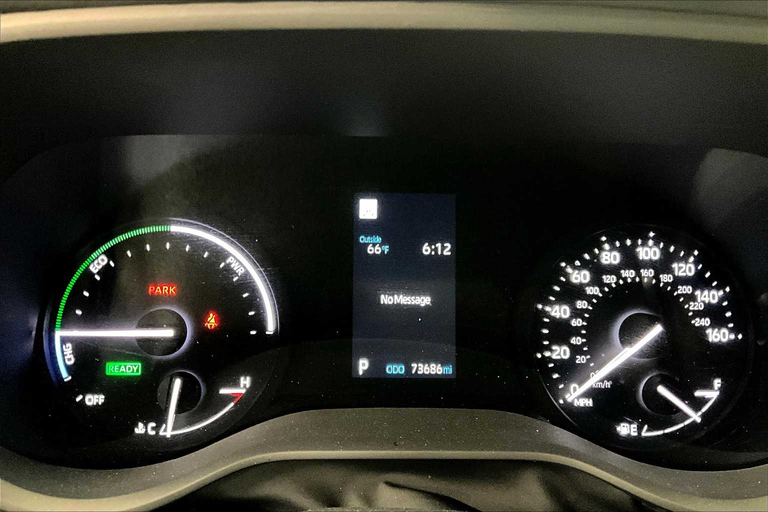 Vehicle image 23 of 32