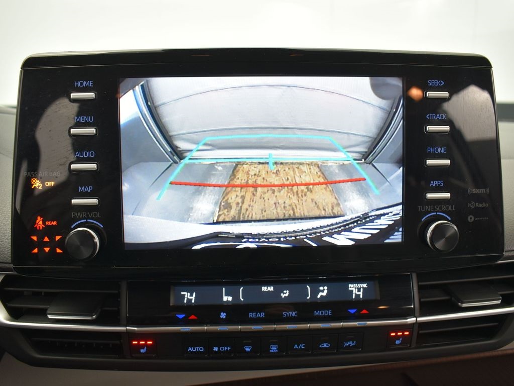 Vehicle image 38 of 61