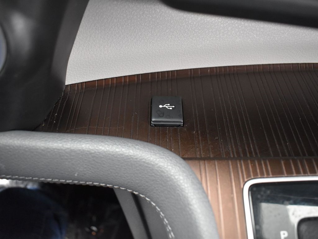 Vehicle image 42 of 61