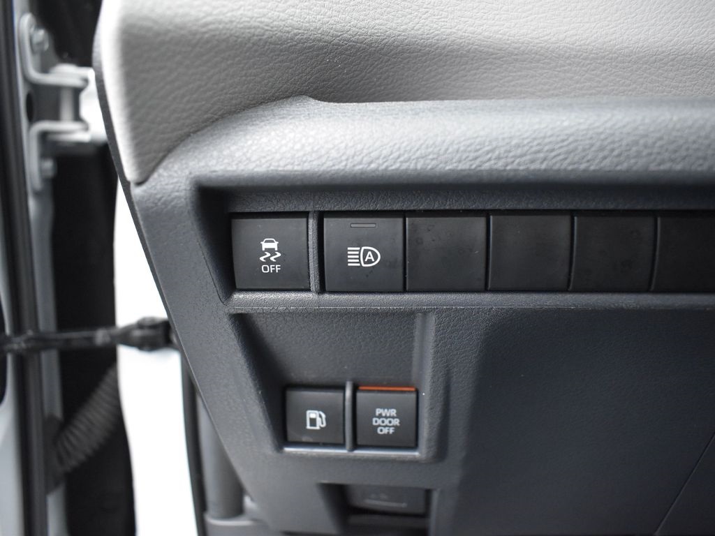 Vehicle image 44 of 61
