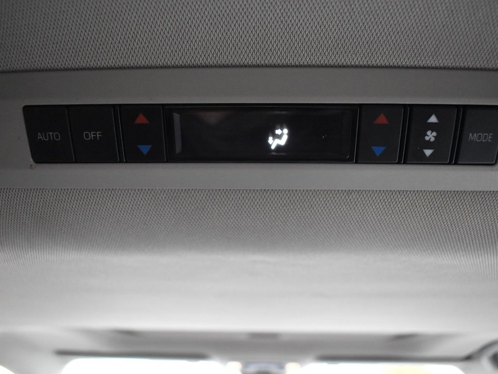 Vehicle image 53 of 61