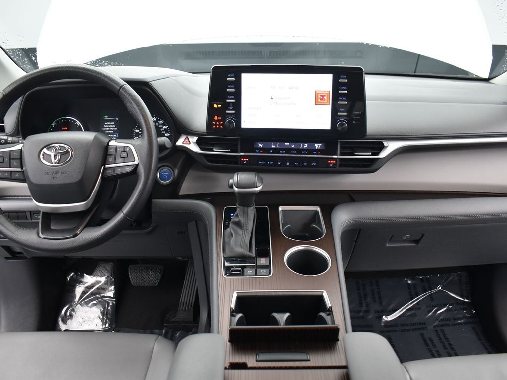 Vehicle image 54 of 61