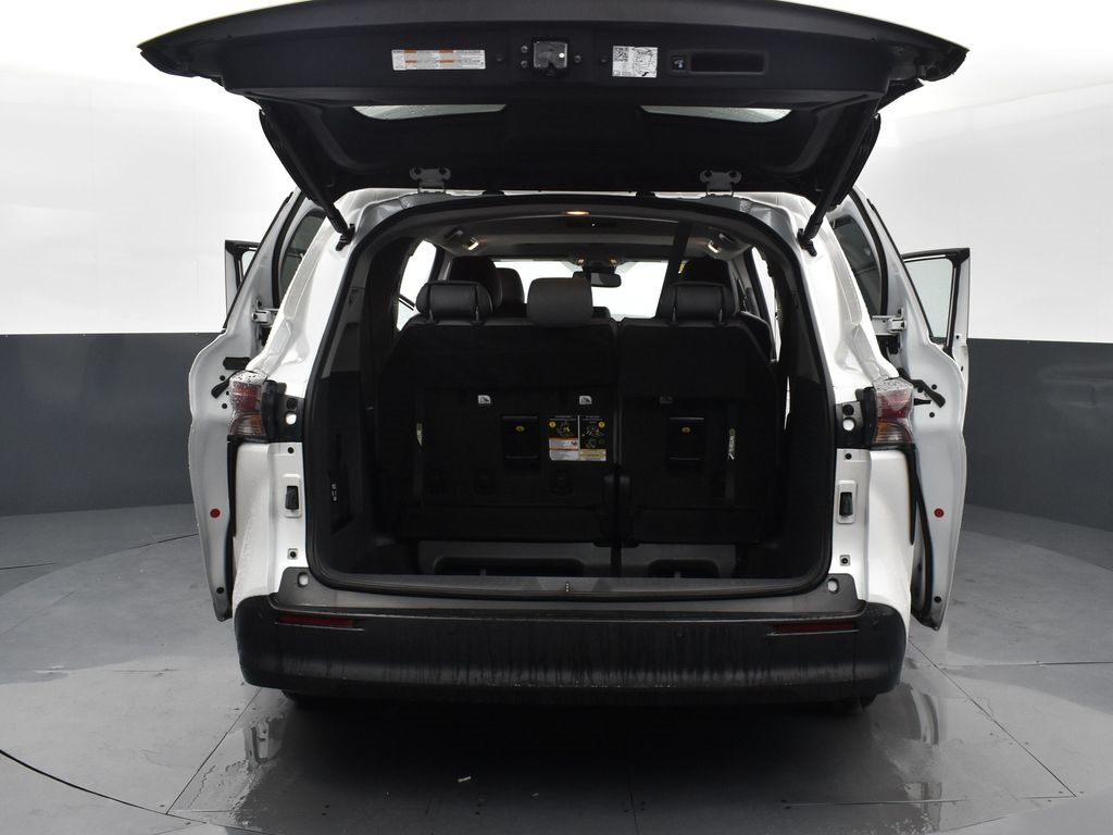 Vehicle image 59 of 61