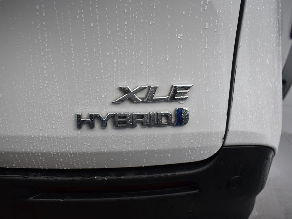 Vehicle image 30 of 61