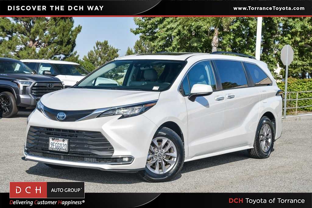 Vehicle image 1 of 28