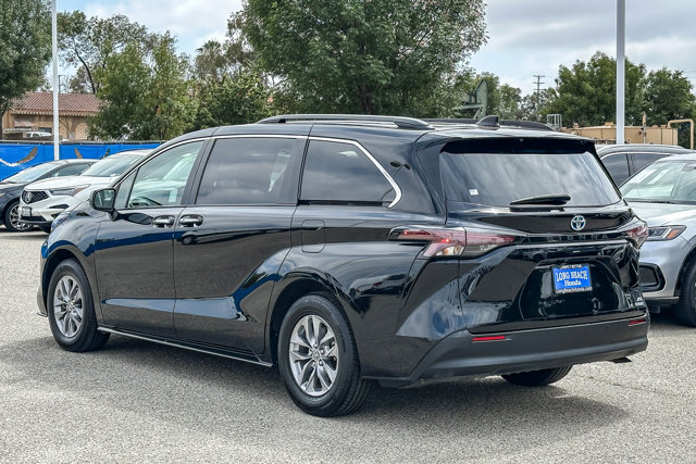 Vehicle image 6 of 27