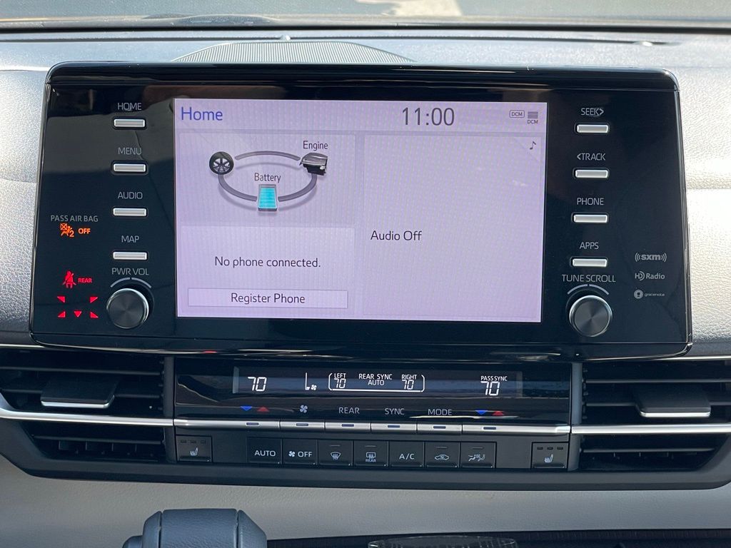 Vehicle image 22 of 33
