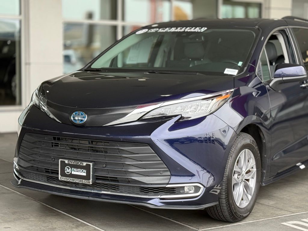 Vehicle image 1 of 36
