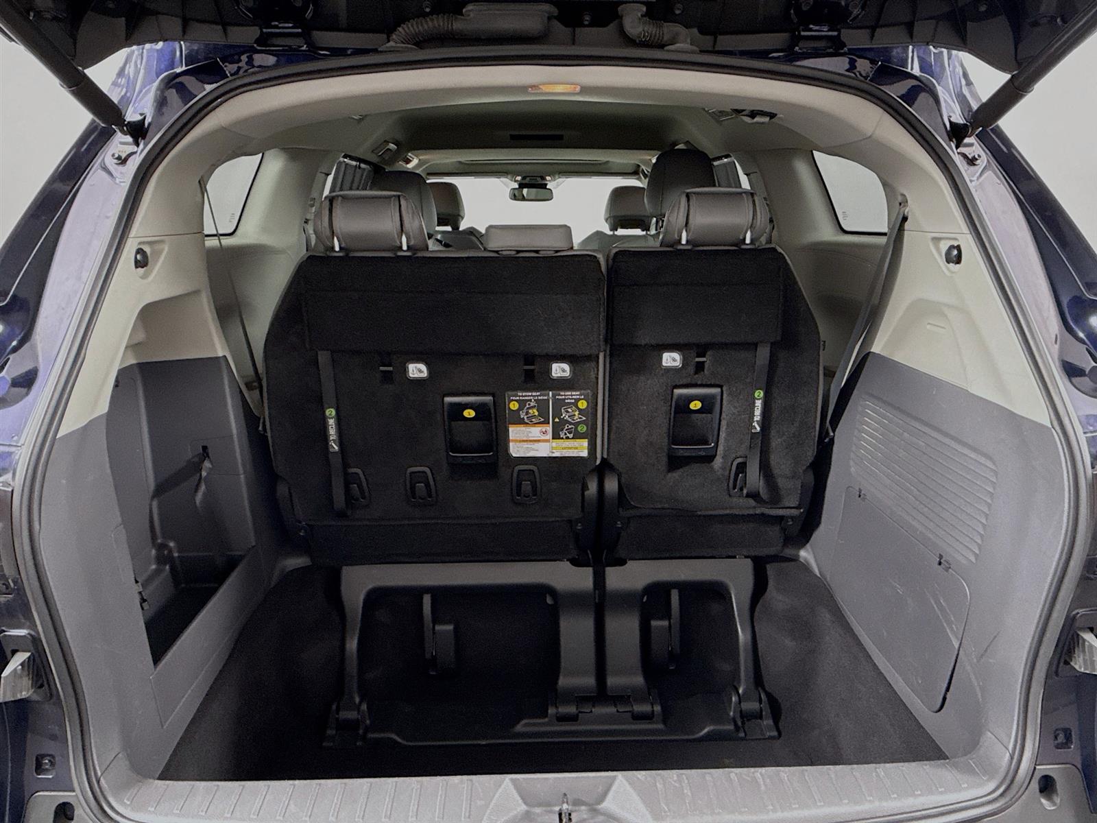 Vehicle image 44 of 51