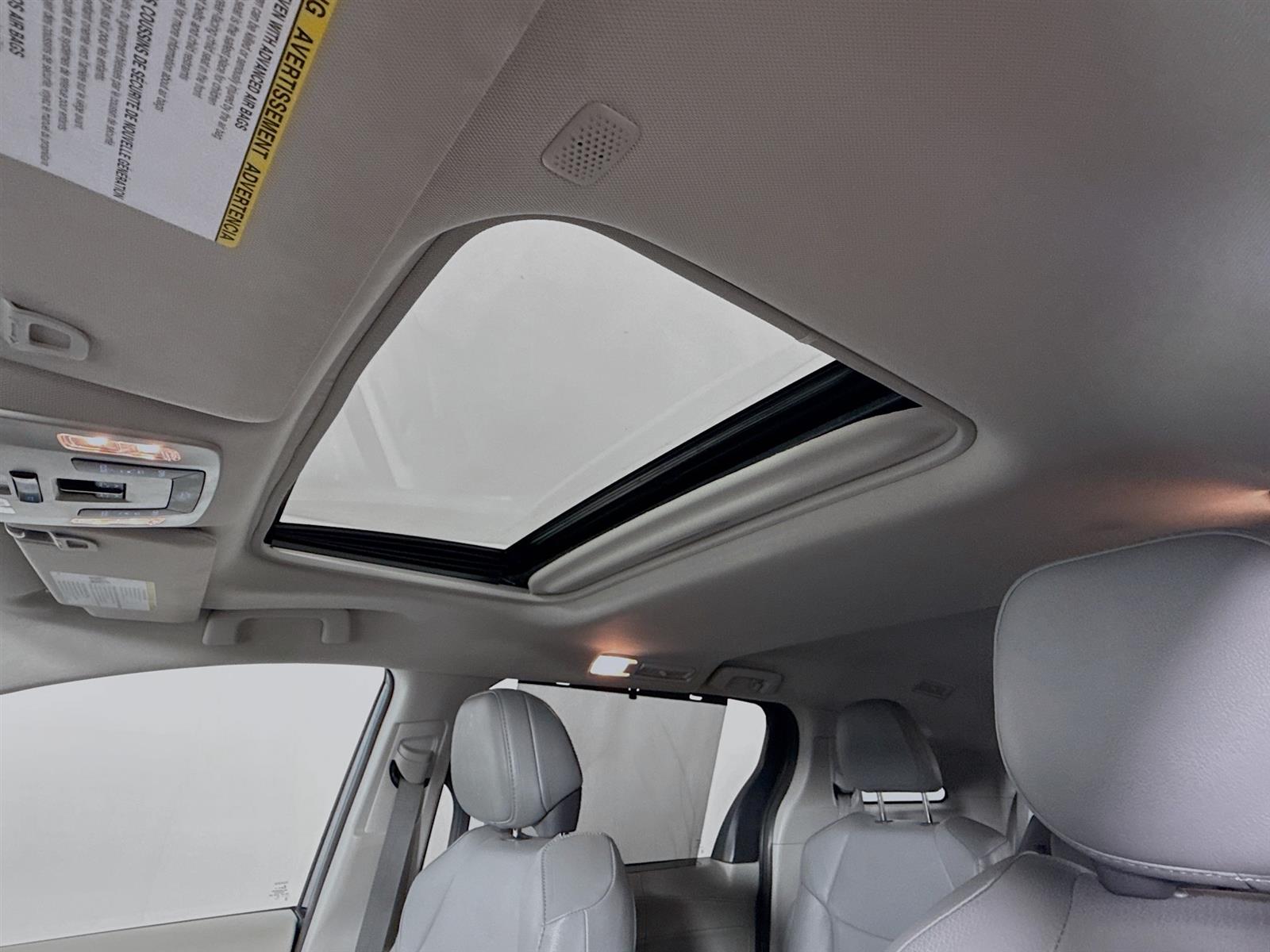 Vehicle image 26 of 51