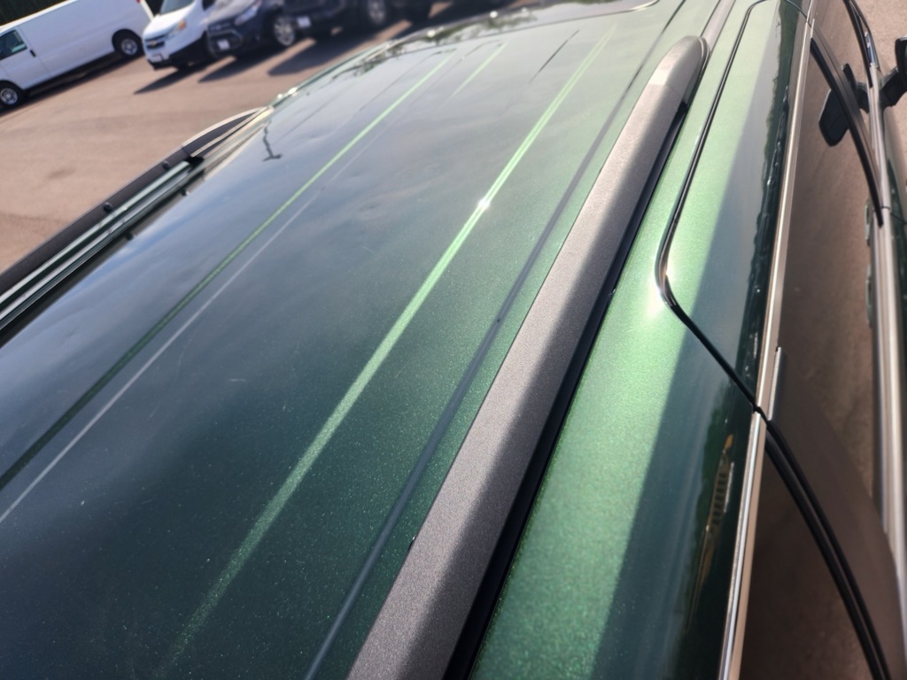 Vehicle image 21 of 46