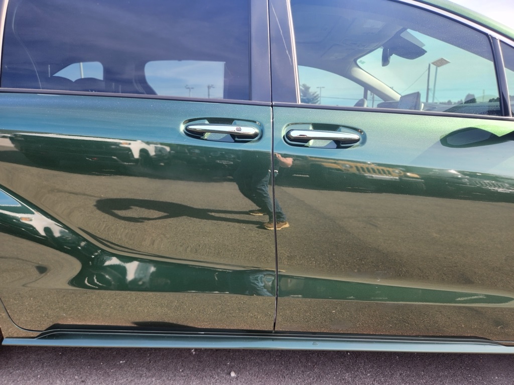 Vehicle image 6 of 46