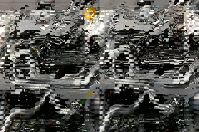 Vehicle image 33 of 34
