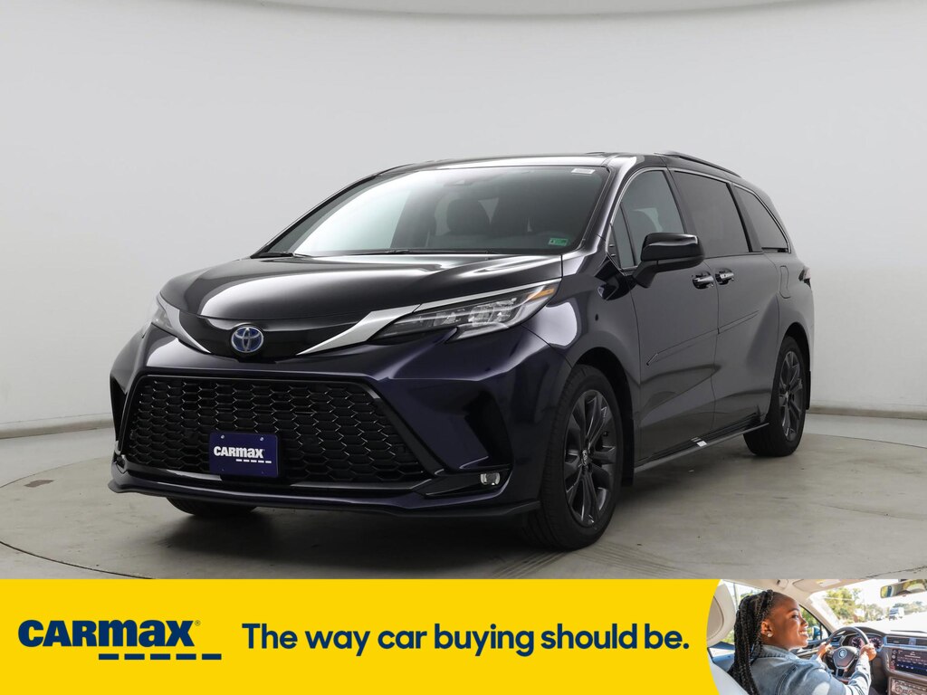 Vehicle image 1 of 31