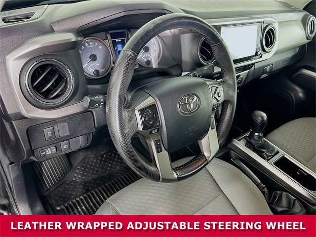 Vehicle image 11 of 32