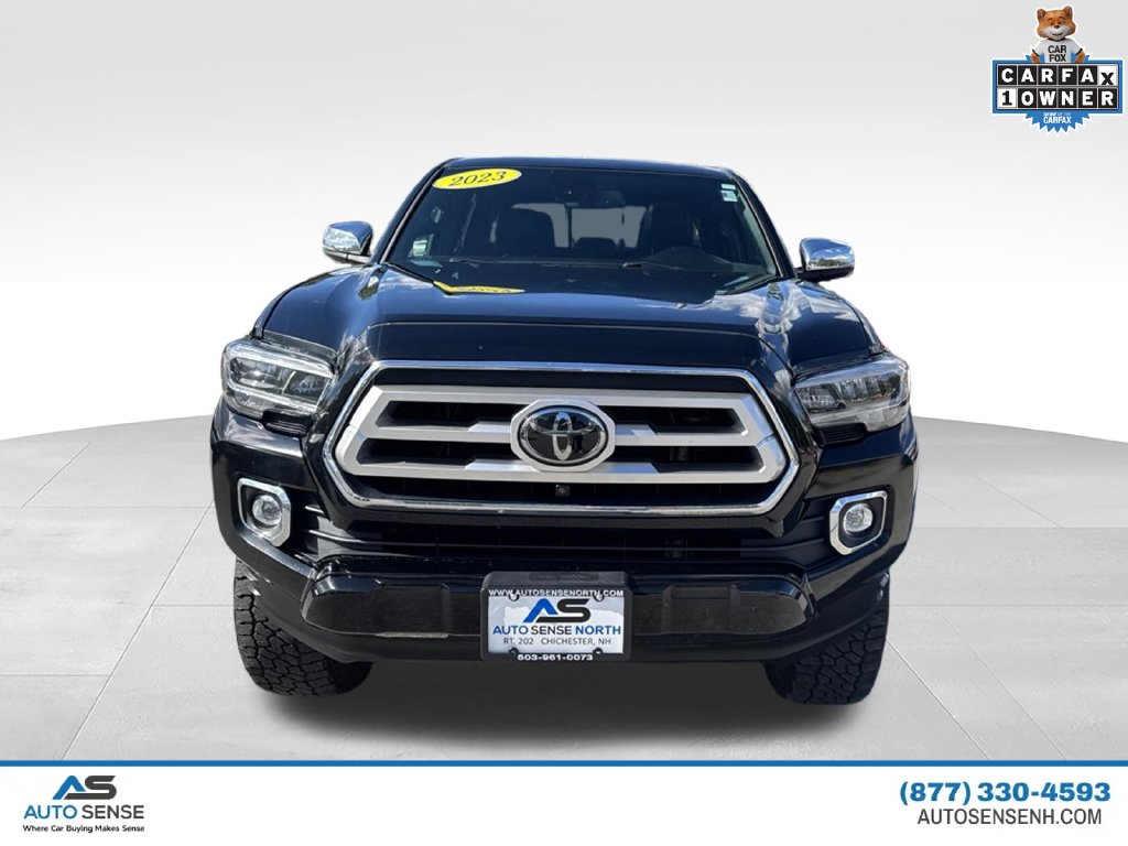 2023 Toyota Tacoma Limited Image 2 of 29