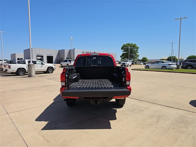 Vehicle image 6 of 23