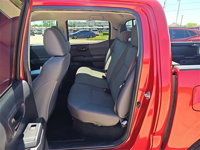 Vehicle image 9 of 23