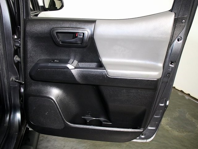 2023 Toyota Tacoma SR Image 31 of 36