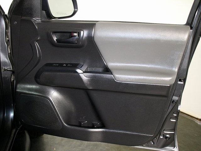 2023 Toyota Tacoma SR Image 18 of 36