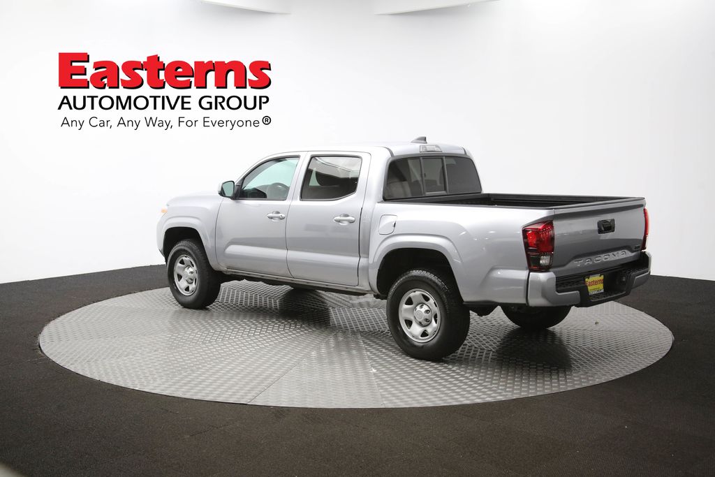 Vehicle image 28 of 59