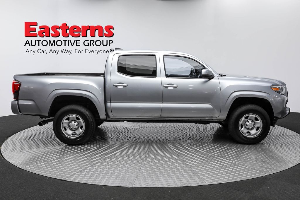 Vehicle image 16 of 59