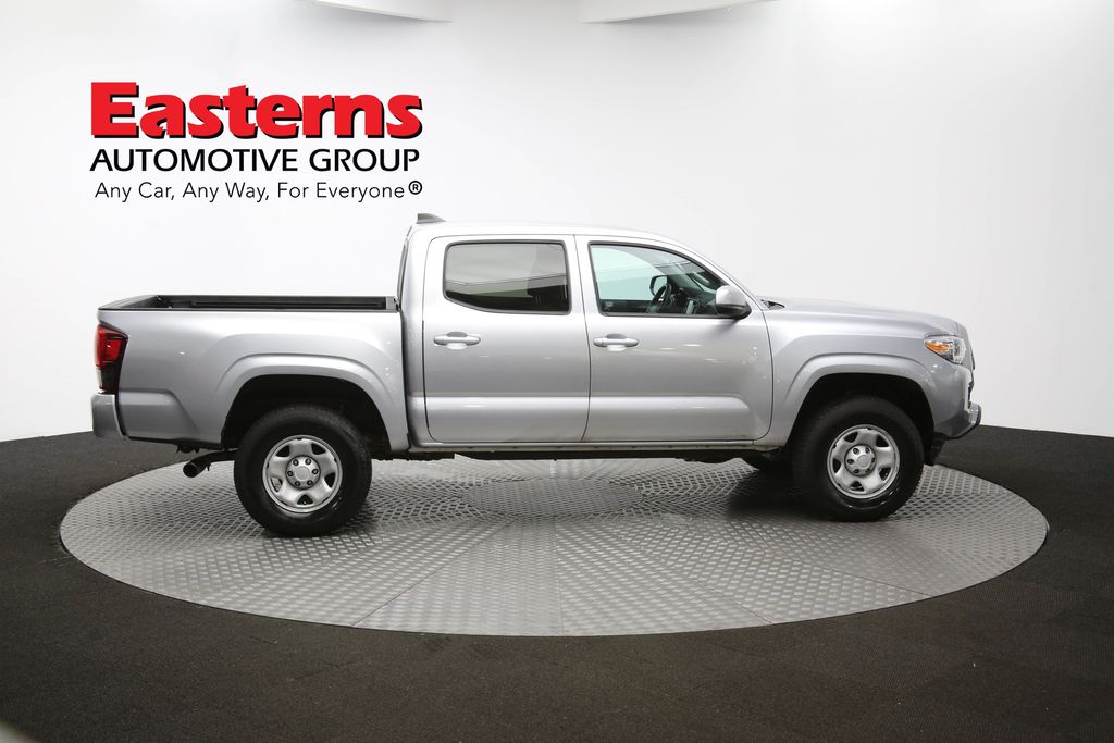 Vehicle image 18 of 59