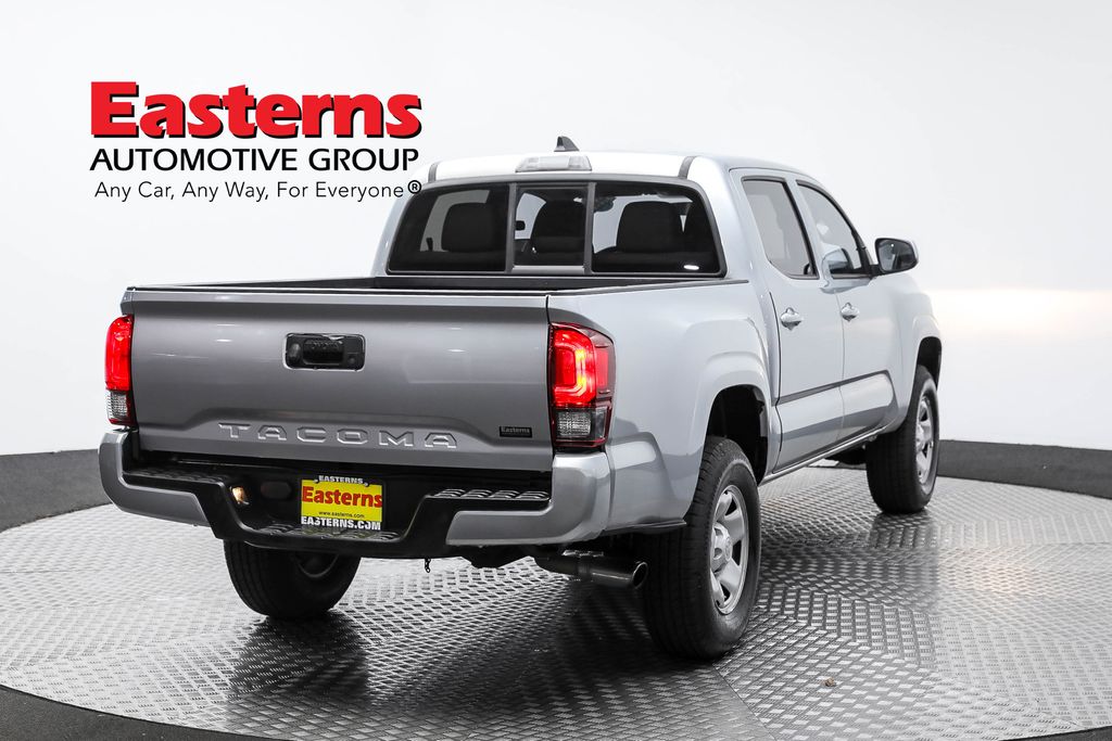 Vehicle image 23 of 59