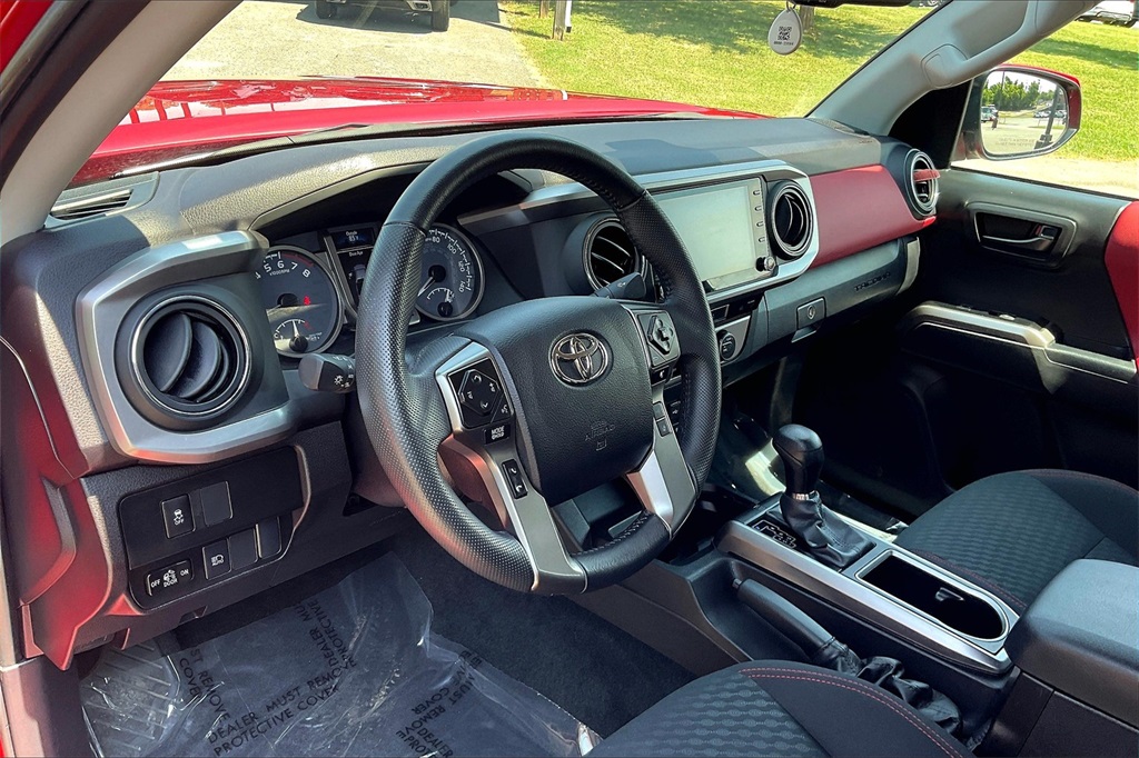 Vehicle image 18 of 34