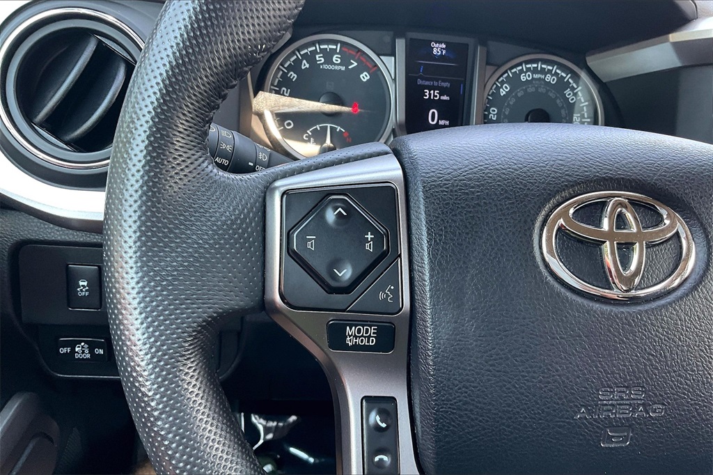 Vehicle image 12 of 34