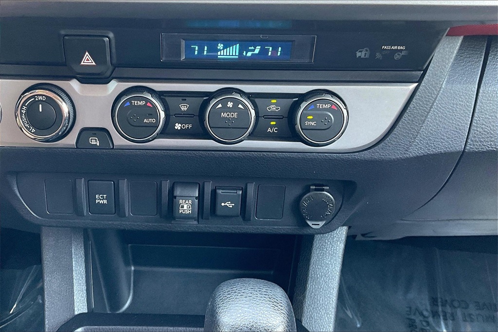 Vehicle image 16 of 34