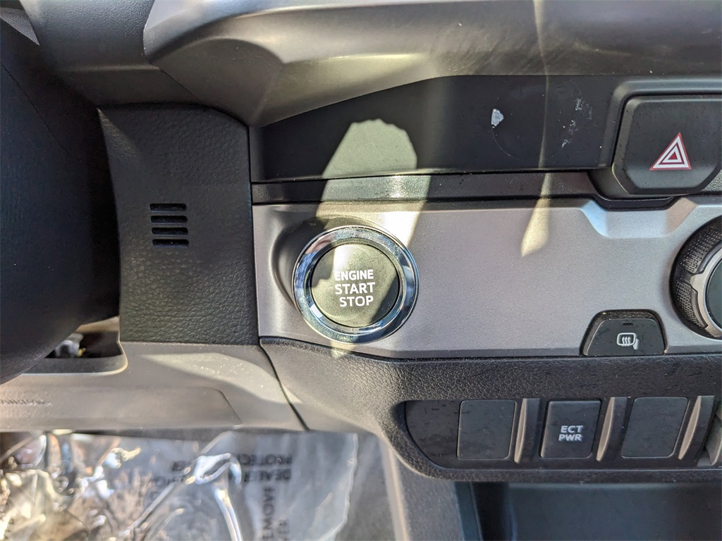 Vehicle image 35 of 36