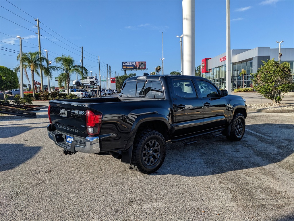 Vehicle image 6 of 36