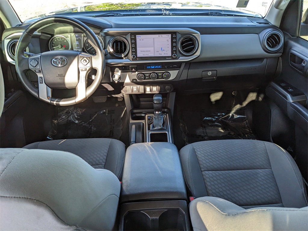 Vehicle image 14 of 36