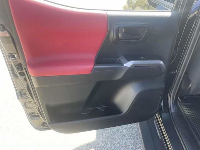 Vehicle image 17 of 35