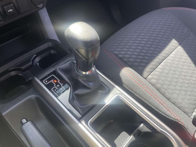 Vehicle image 27 of 35