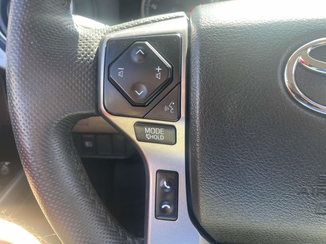 Vehicle image 32 of 35
