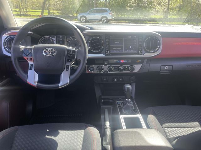Vehicle image 15 of 35