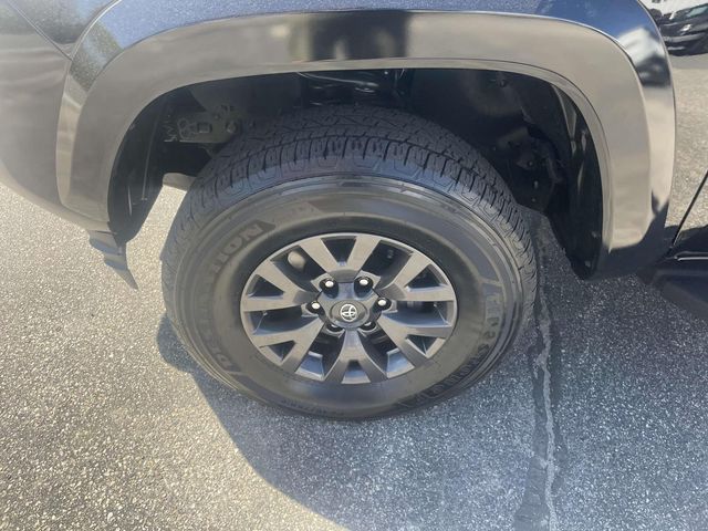 Vehicle image 11 of 35