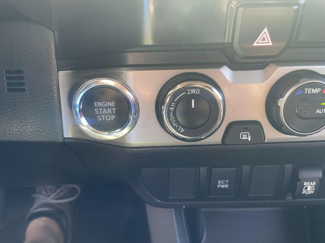 Vehicle image 26 of 35